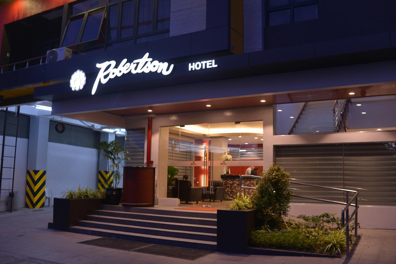 Robertson Hotel Нага Екстериор снимка